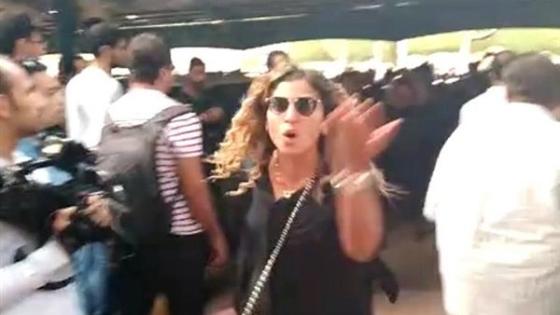رد ناري من الأعلى للإعلام.. عقب مطالبة الفنانين بمنع الصحفيين حضور الجنائز